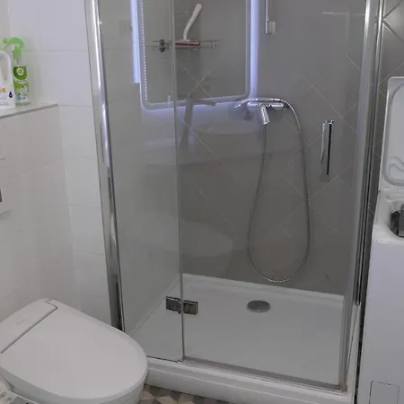 Szemespart Apartman 公寓 *