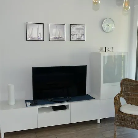 Szemespart Apartman *